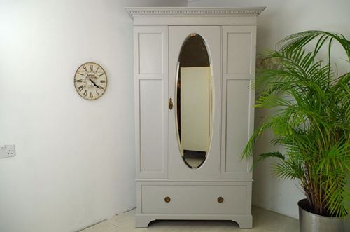 Picture of Wide single door Vintage Wardrobe